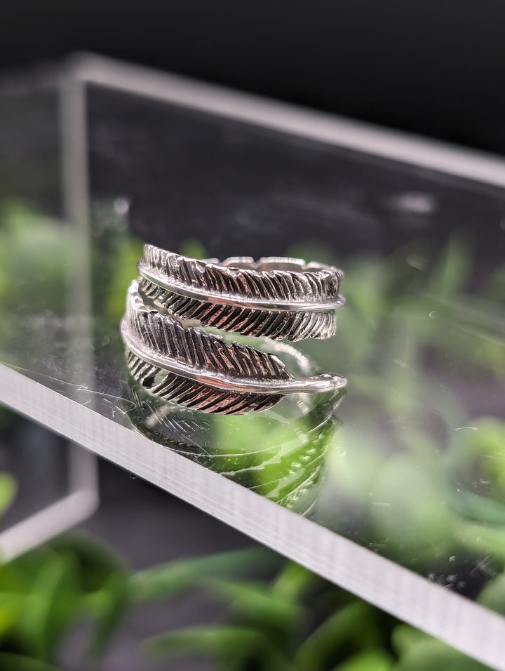 Silver Feather Ring (Size 9)