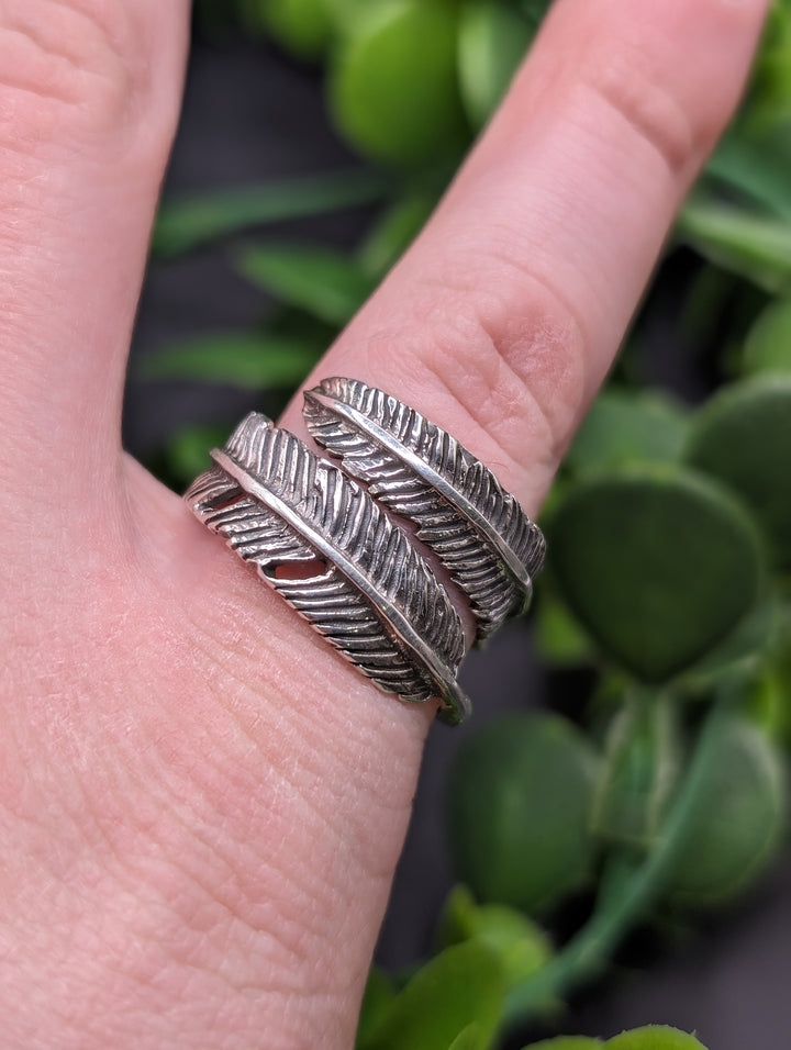 Silver Feather Ring (Size 9)