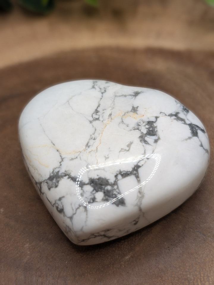 Howlite Heart