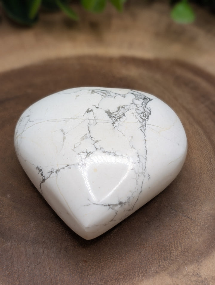 Howlite Heart