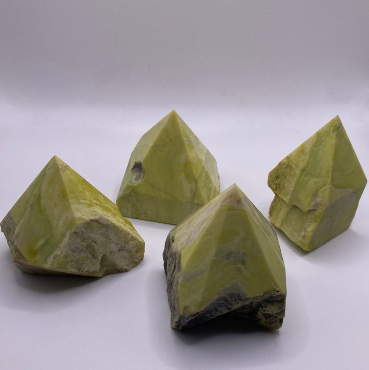 Serpentine Top Polished Point