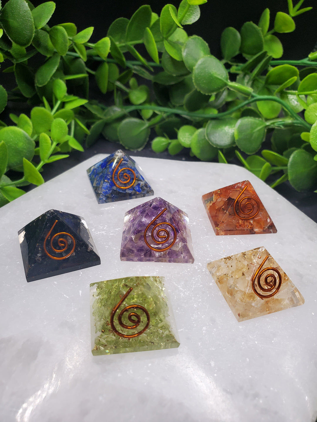 7 Chakra Orgonite Pyramids