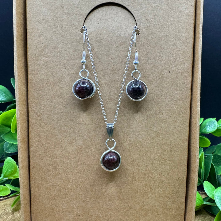 Garnet Earring & Necklace Set