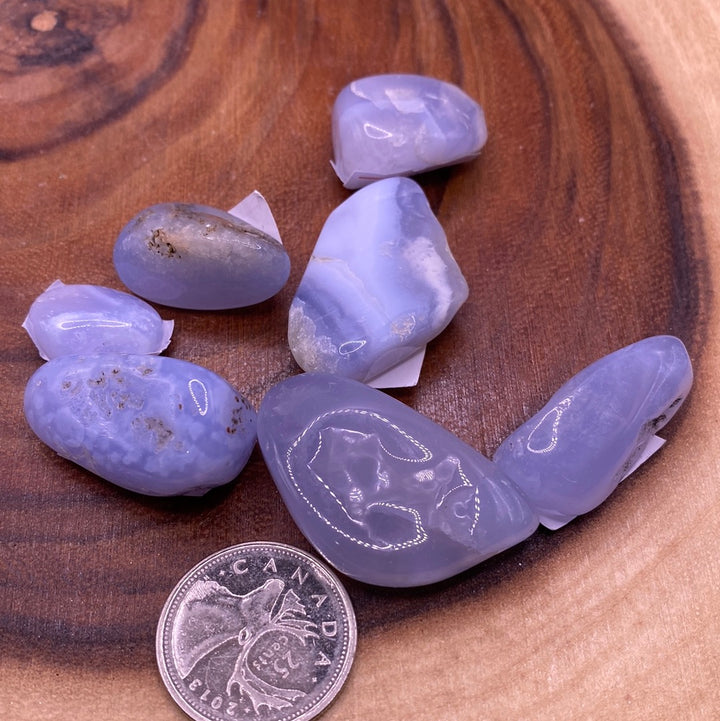Blue Lace Agate Tumbled Stone (M)