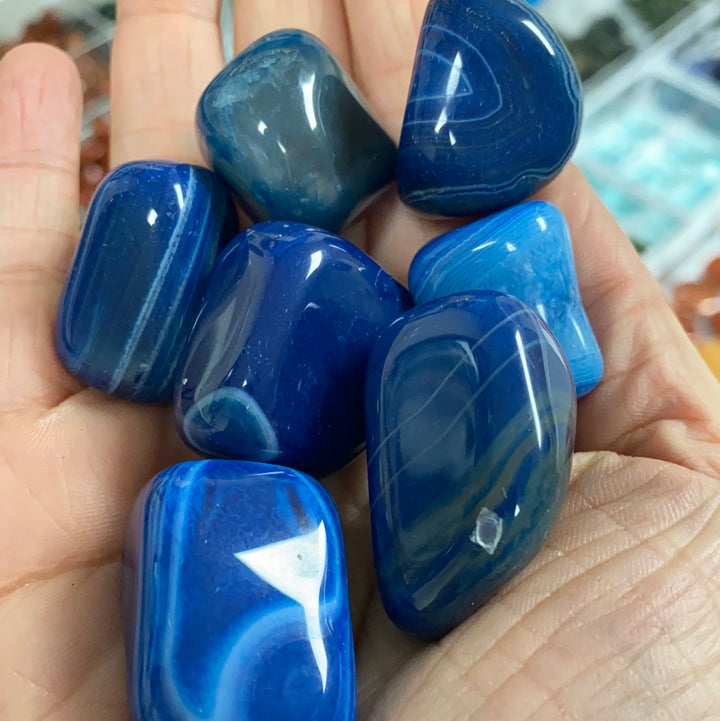 Blue Agate Dyed Tumbled Stone (M-L)
