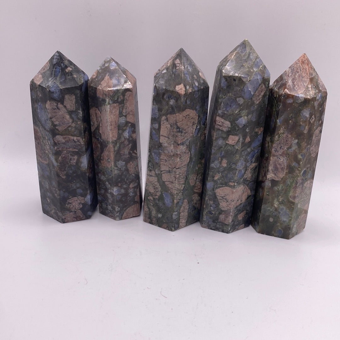 Que Sera Stone Polished Point