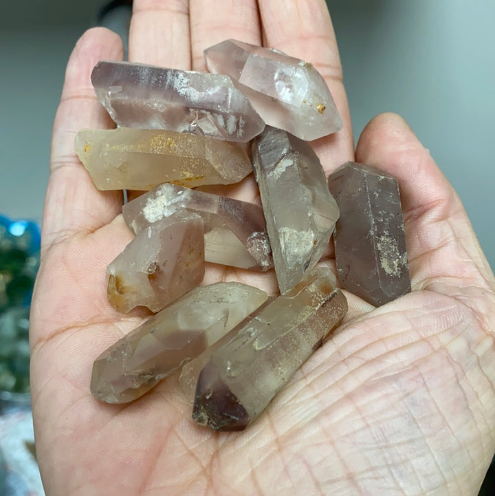 Lithium Quartz Rough Cut Points