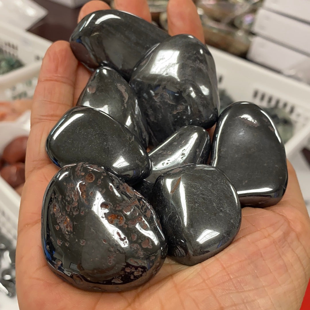 Hematite Tumbled Stone M-L (lb)