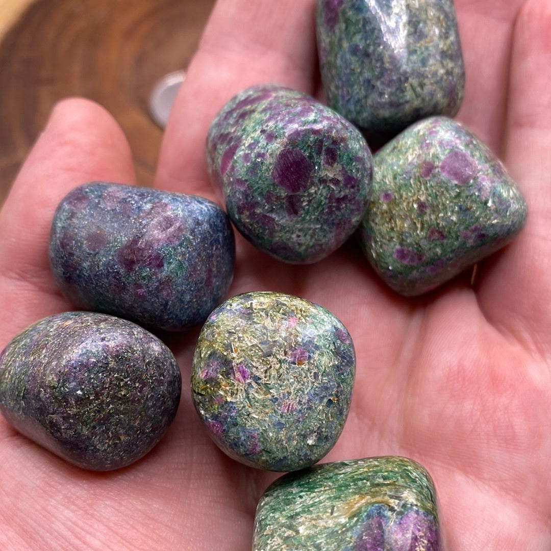 Ruby Fuchsite/kyanite Tumbled
